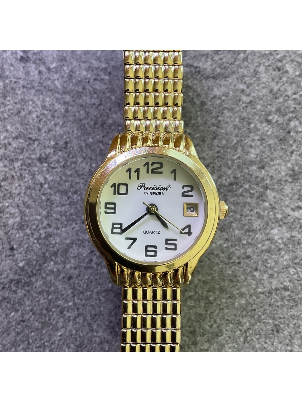 Beautiful Vintage Gruen Womens Watch 25mm Gold Tone Case And Expansion Band B-Y